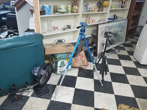 Thrift Store «Sun Rise Thrift Store», reviews and photos, 1880 S Havana St, Aurora, CO 80012, USA