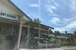 Hinigaran Elementary School A image