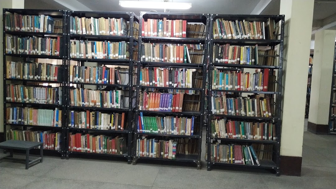 Central Library, DAVV (सेंट्रल लाइब्ररी)