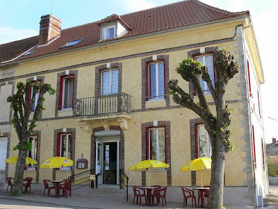 Hotel Restaurant le St Julien à Saint-Julien-du-Sault
