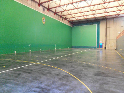 Aritzmendi Pilotalekua en Ermua, Vizcaya