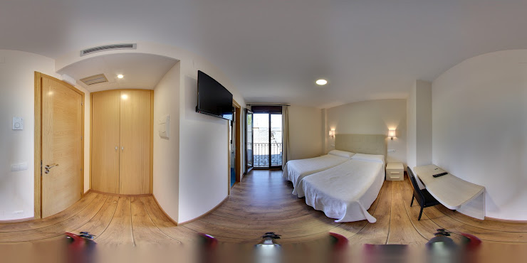 Street View et 360° hôtels HOTEL MOLINA REAL 24413 Molinaseca