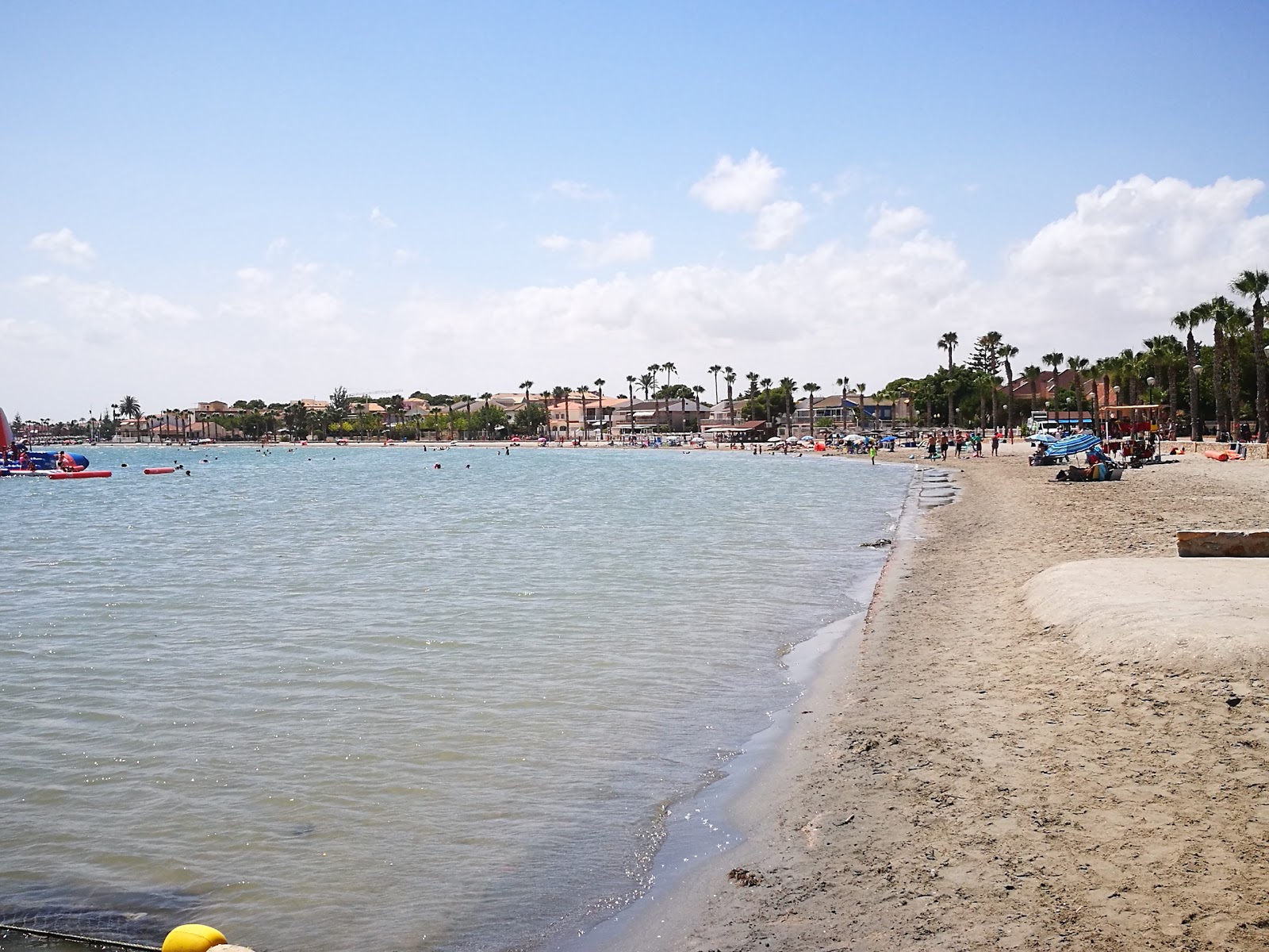 Fotografija Playa de Los Narejos 2 z siv pesek površino