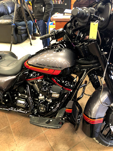 Harley-Davidson Dealer «LaCrosse Area Harley-Davidson», reviews and photos, 1116 Oak Forest Dr, Onalaska, WI 54650, USA