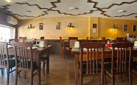 Al Hindi المطعم الهندي image