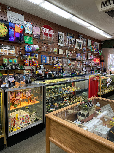 Tobacco Shop «Paraphernalia Boutique - Smoke Shop / Head Shop», reviews and photos, 4234 W Dunlap Ave, Phoenix, AZ 85051, USA