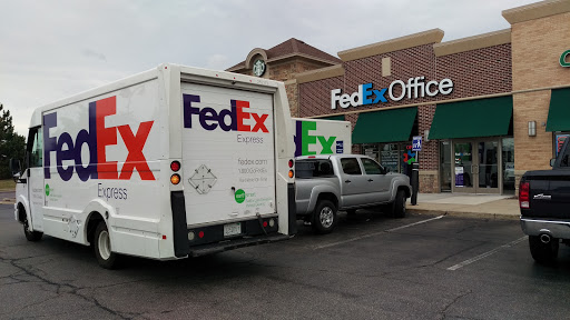Print Shop «FedEx Office Print & Ship Center», reviews and photos, 9740 76th St #104, Pleasant Prairie, WI 53158, USA