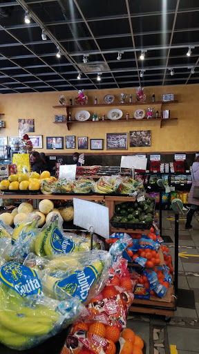 Shopping Mall «Lake Success Shopping Center», reviews and photos, 1526 Union Tpke, New Hyde Park, NY 11040, USA