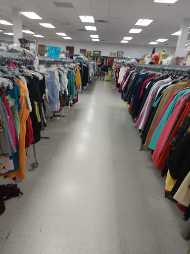 Thrift Store «Thrift World of Dallas», reviews and photos, 3046 Forest Ln # 100, Dallas, TX 75234, USA