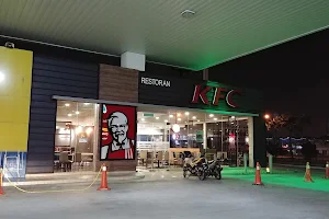 KFC Petronas Section 15 Shah Alam Drive Thru image