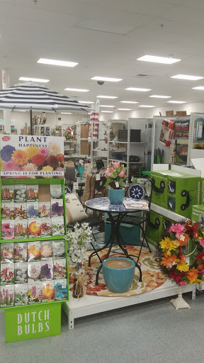 Shopping Mall «Shops at CenterPoint», reviews and photos, 3665 28th St SE, Grand Rapids, MI 49512, USA