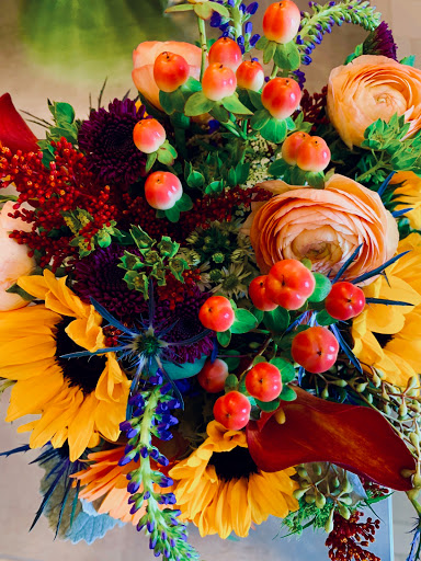 Florist «Orting Floral And Greenhouse», reviews and photos, 117 Eldredge Ave NW, Orting, WA 98360, USA