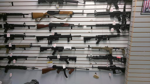 Gun Shop «V I P Pawn & Gun», reviews and photos, 2201 S Combee Rd, Lakeland, FL 33801, USA