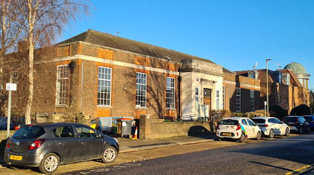 Reviews of Mill Hill Library in London - Shop