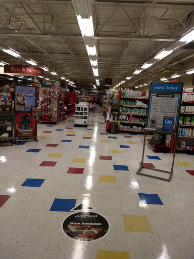 Pet Supply Store «Petco Animal Supplies», reviews and photos, 85 State St, Orem, UT 84058, USA