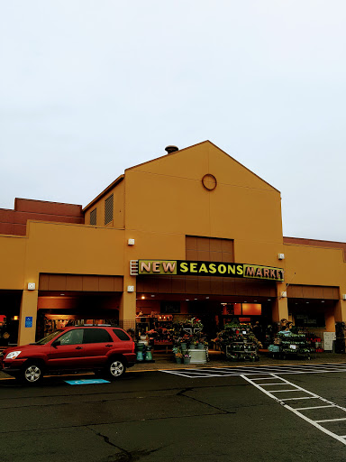 Grocery Store «New Seasons Market Mountain Park», reviews and photos, 3 Monroe Pkwy, Lake Oswego, OR 97035, USA