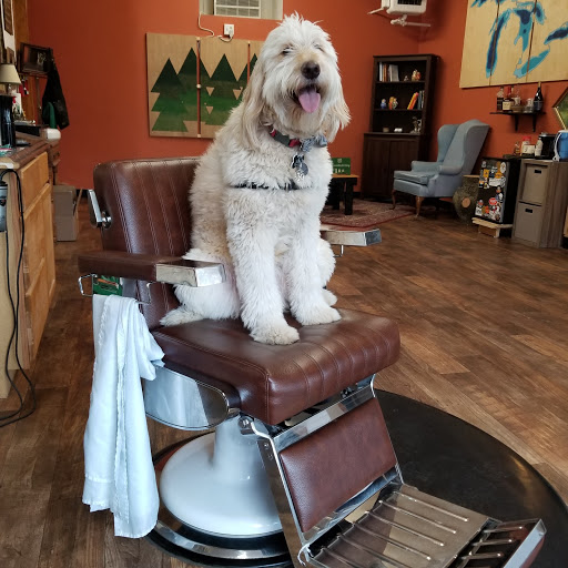 Barber Shop «Traunik Barbershop», reviews and photos, 4022 N Wilson Dr, Shorewood, WI 53211, USA