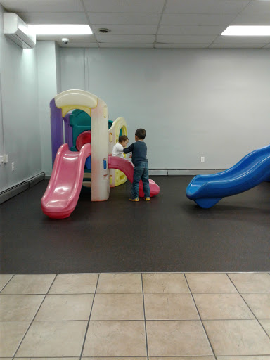 Laundromat «Newport Super Laundry», reviews and photos, 905 W Newport Pike, Wilmington, DE 19804, USA