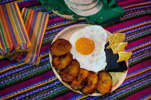 Pupusería & Restaurante Los Latinos