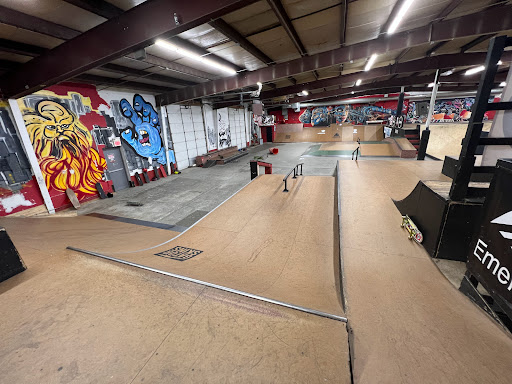 Skateboard Park «Asylum Skate Park», reviews and photos, 29850 Skokie Hwy, Lake Bluff, IL 60044, USA