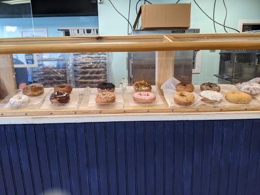 Donut Shop «Flip Flops Donut Shop», reviews and photos, 129 Bogue Inlet Dr, Emerald Isle, NC 28594, USA