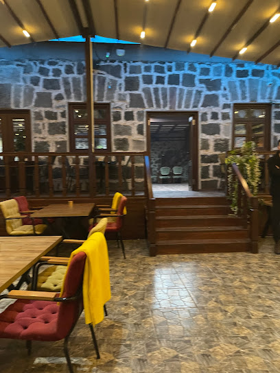 Moloko Cafe & Restaurant