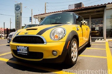 Used Car Dealer «Autobahn», reviews and photos, 1111 Westport Rd, Kansas City, MO 64111, USA