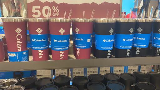 Sportswear Store «Columbia Sportswear Outlet at The Outlet Shoppes at Gettysburg», reviews and photos, 1863 Gettysburg Village Dr, Gettysburg, PA 17325, USA