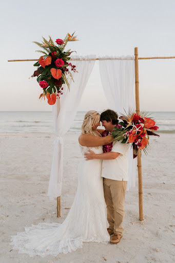 Florist «Floral Artistry», reviews and photos, 2400 Palm Ridge Rd, Sanibel, FL 33957, USA