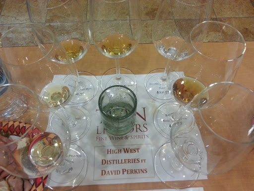 Liquor Store «Twin Liquors», reviews and photos, 210 University Blvd #120, Round Rock, TX 78665, USA