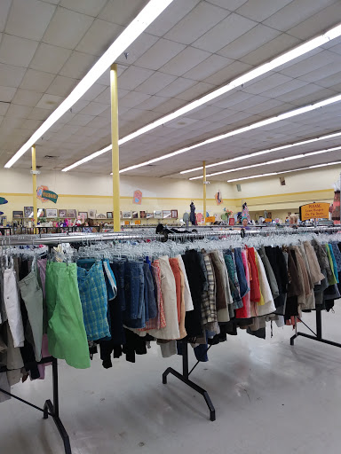 Thrift Store «Thrift Town», reviews and photos, 5700 Manchaca Rd #240, Austin, TX 78745, USA