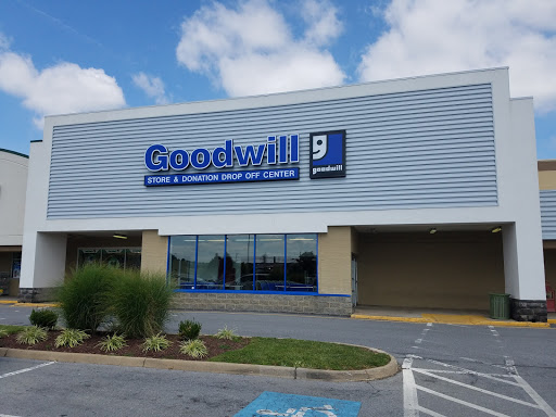 Thrift Store «Goodwill», reviews and photos, 136 Patrick Henry Way, Charles Town, WV 25414, USA