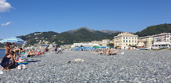Photo de Spiaggia di Voltri avec rivage droit, long