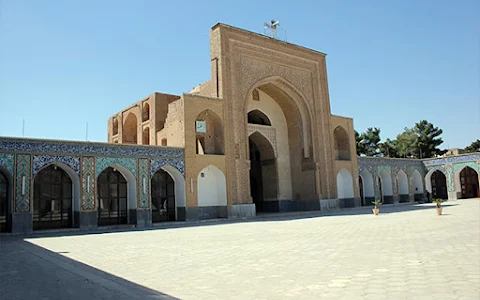 Malek historical mosque image