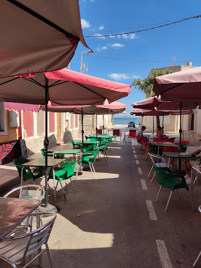 Bar Restaurante El Delfin - C. Torrepino, 4, 30710 Los Alcázares, Murcia, Spain