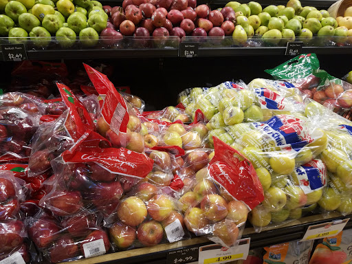 Grocery Store «Lowes Foods of Boone», reviews and photos, 267 New Market Centre, Boone, NC 28607, USA