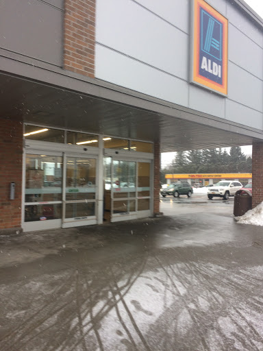 Supermarket «ALDI», reviews and photos, 6111 S Salina St, Syracuse, NY 13205, USA