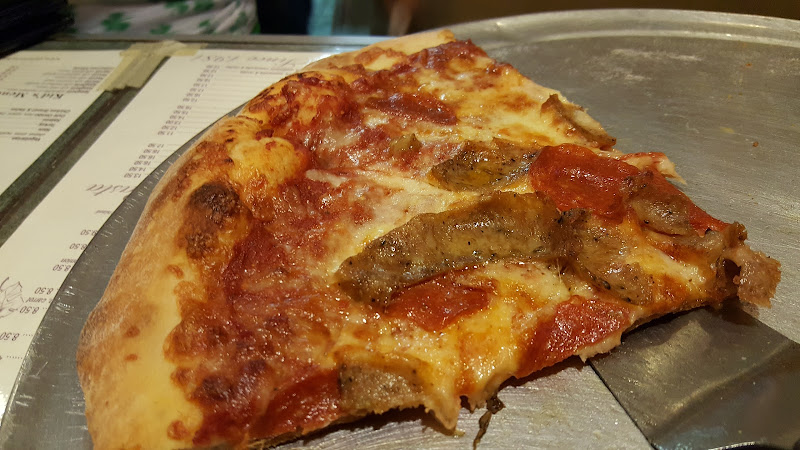 #4 best pizza place in Daytona Beach - Genovese's Italian Cafe