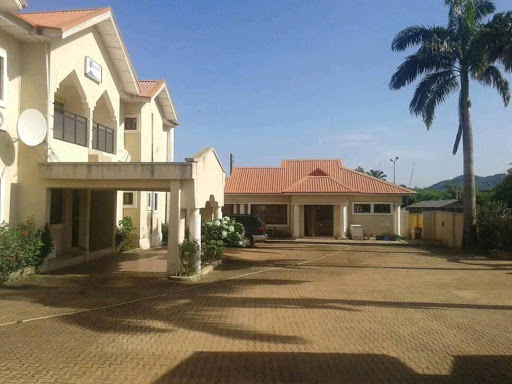 Rems Hotel, No 5, Sam Obaro Street, Igarra, Nigeria, Park, state Edo