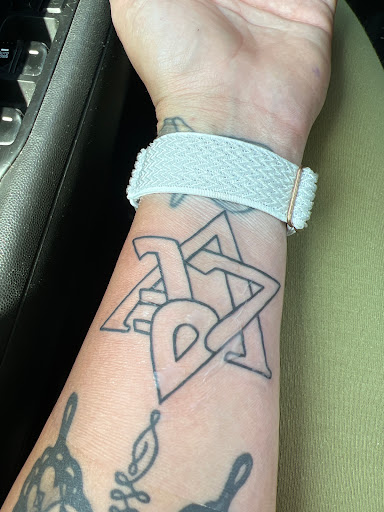 Tattoo Shop «Paradise Tattoo», reviews and photos, 2801 Estero Blvd, Fort Myers Beach, FL 33931, USA