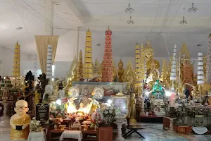Wat Tham Khao Kaeo image