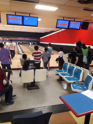 Bowling Alley «AMF Pin Palace Lanes», reviews and photos, 2006 Country Club Ave NW, Huntsville, AL 35816, USA