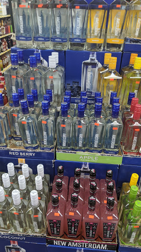 Liquor Store «Sunset Point Liquors», reviews and photos, 2516 Sunset Point Rd, Clearwater, FL 33765, USA