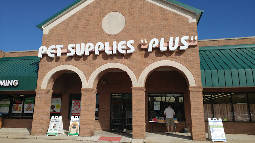 Pet Supply Store «Pet Supplies Plus», reviews and photos, 7570 Pearl Rd, Middleburg Heights, OH 44130, USA