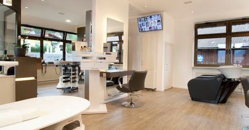 Michael Ascher Hair&Beauty In Maurach