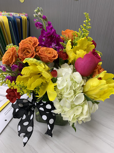 Florist «Oak Hills Florist», reviews and photos, 1729 Babcock Rd, San Antonio, TX 78229, USA