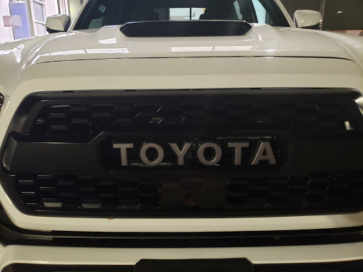 Toyota Dealer «Langway Toyota of Newport», reviews and photos, 285 E Main Rd, Middletown, RI 02842, USA