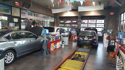 Westchester Ave Carwash & Lube en Bronx