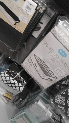 Home Goods Store «At Home», reviews and photos, 4620 Stadium Dr, Kalamazoo, MI 49008, USA