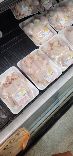 Grocery Store «The Salvage Store Discount Grocery», reviews and photos, 82540 LA-25, Folsom, LA 70437, USA